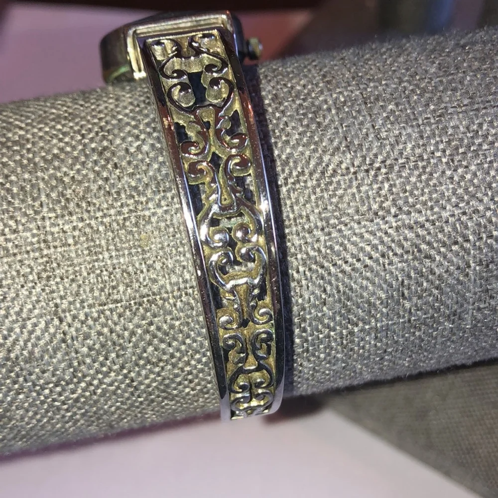 Silver Tone Floral Cutout Band Retro Boho Watch Wristwatch - Picture 3 of 8